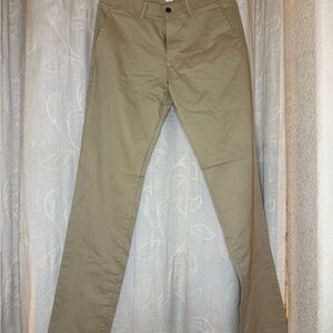 Men's Gap Kaki Slim Pants